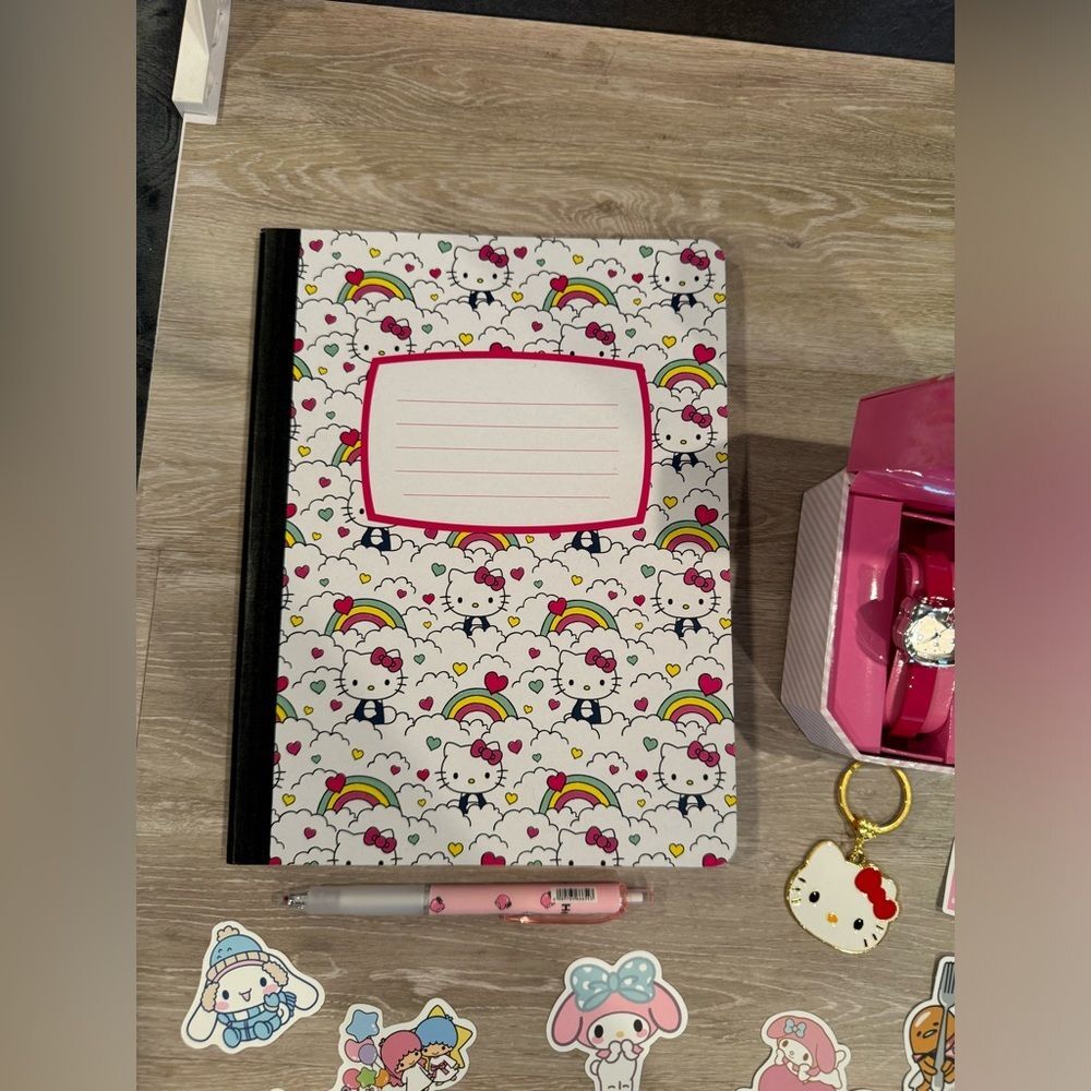Hello Kitty Watch Set Notebook, Pen, Keychain, Stickers NEW - Picture 2 of 8